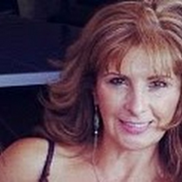 Meet your Posher, Monica - Picture 1 of 1